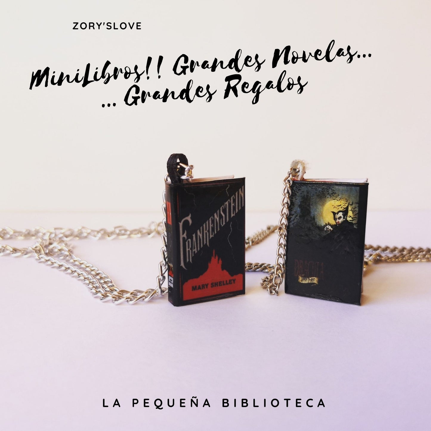Mini Libro Drácula – Colgante, Marcapáginas o Llavero | Edición Limitada | Hecho a Mano