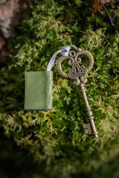 Marcapáginas Mini Libro La llave Secreta. Marcador de página
