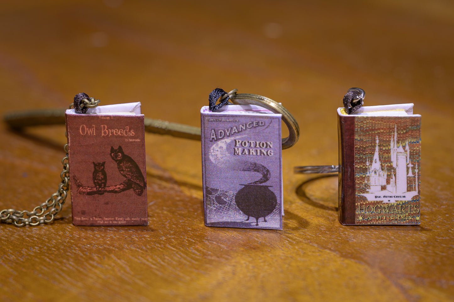 Mini Libros Colección Harry Potter. Colgante, Marcapáginas o Llavero