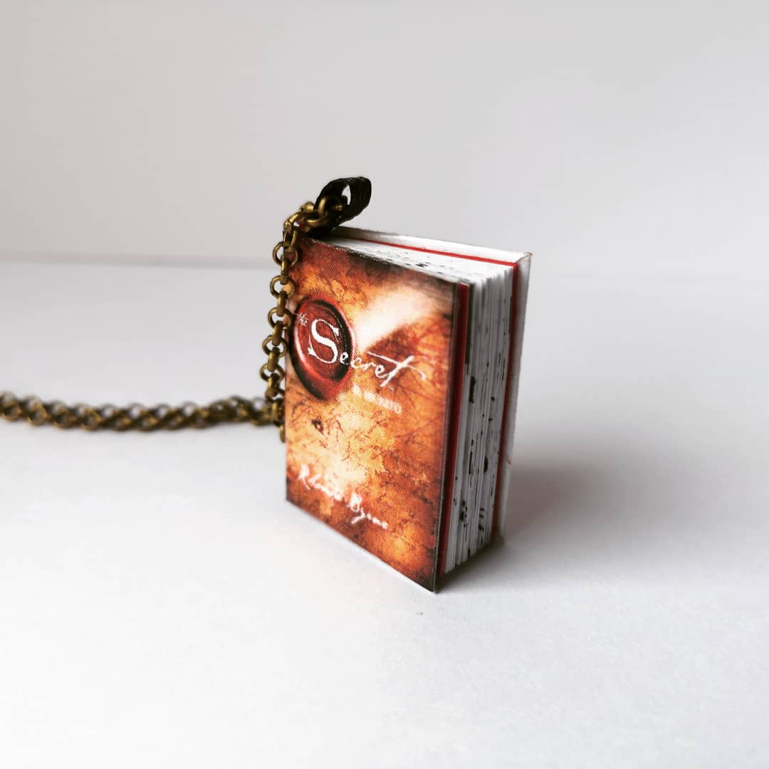 Mini Libro "The Secret" – Marcapáginas, Colgante o Llavero