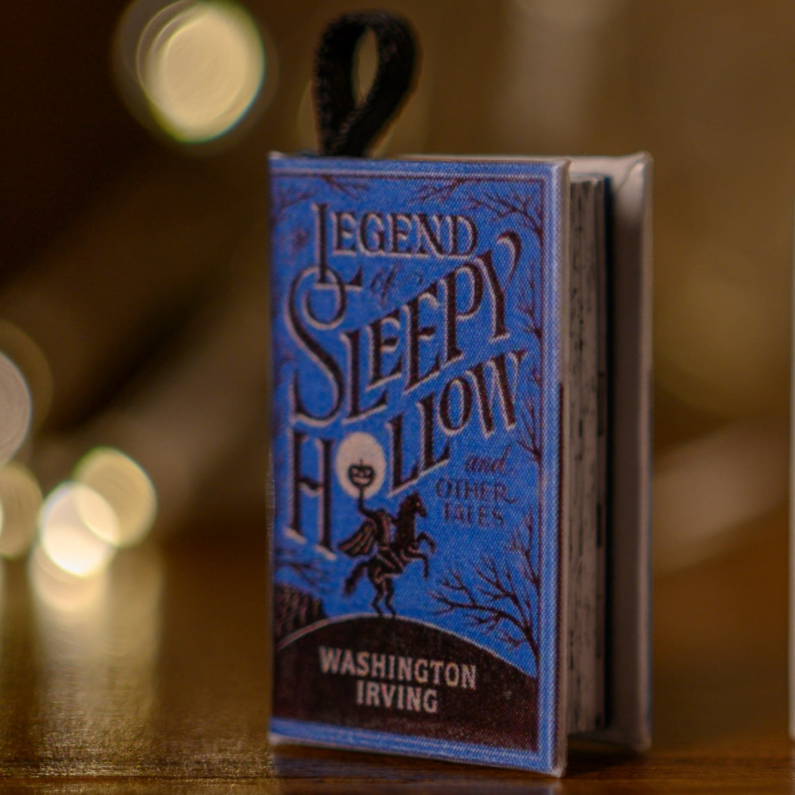 Mini Libro "The Legend of Sleepy Hollow" – Colgante, Marcapaginas o Llavero